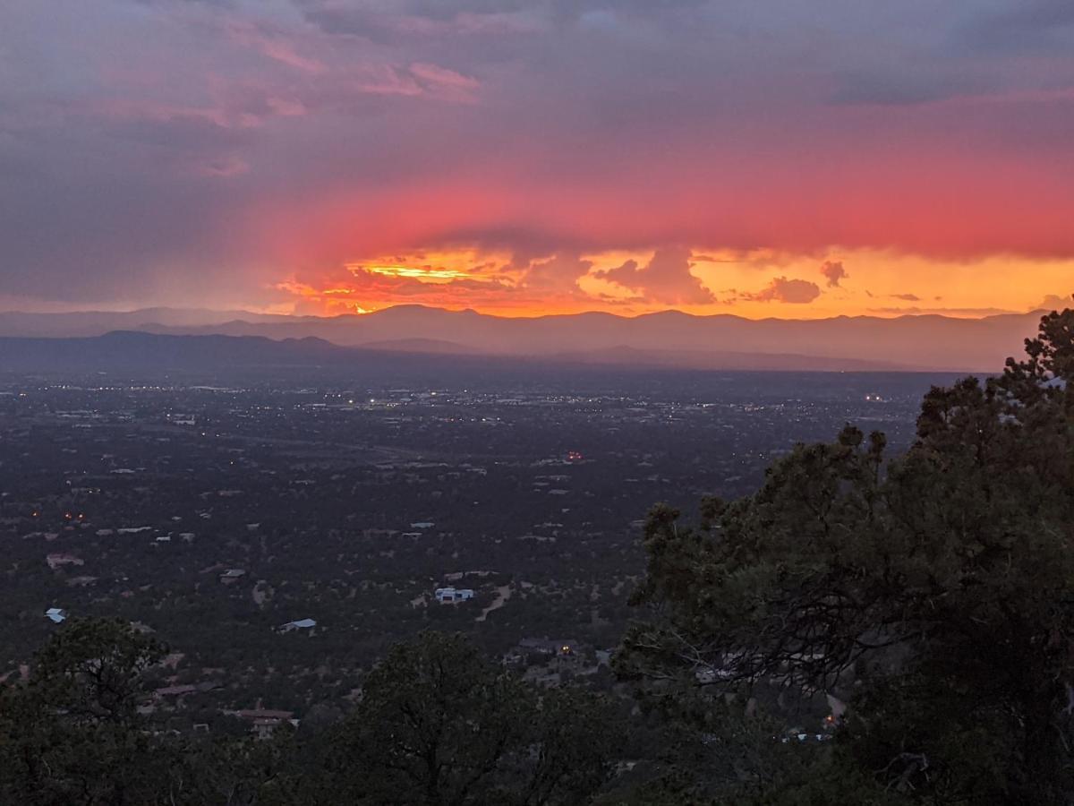 Santa Fe Ridgetop Retreat With 2 Hot Tubs And Views المظهر الخارجي الصورة